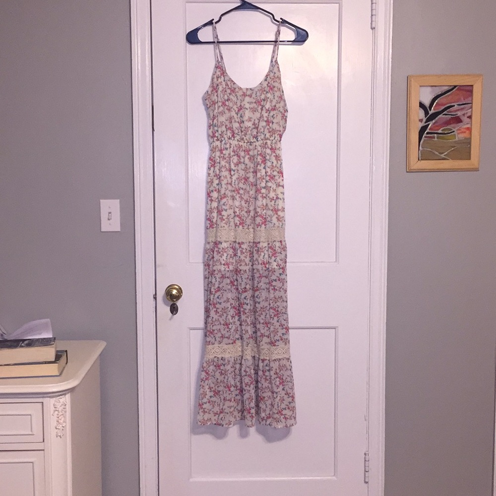 Maxi floral dress